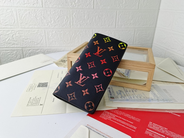 LVコピーウォレット側面デザイン